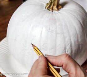 cute painted pumpkins ideas for a pretty fall table