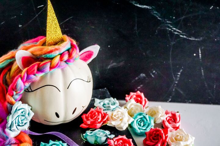 21 increbles ideas con calabazas que tienes que ver antes de halloween, Calabaza de unicornio sin tallar