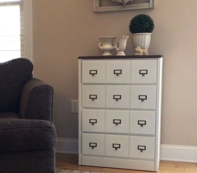 10 tcnicas de renovacin de muebles que se adaptan a su estilo personal, Cofre de boticario a partir de una c moda sencilla