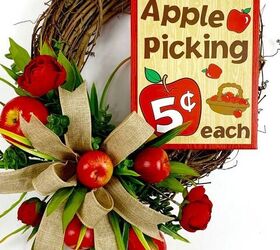 s 25 genius diy decorating ideas to try this fall, Cute Apple Wreath
