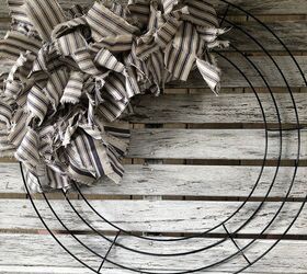 how to make a fabric rag wreath with pumpkins