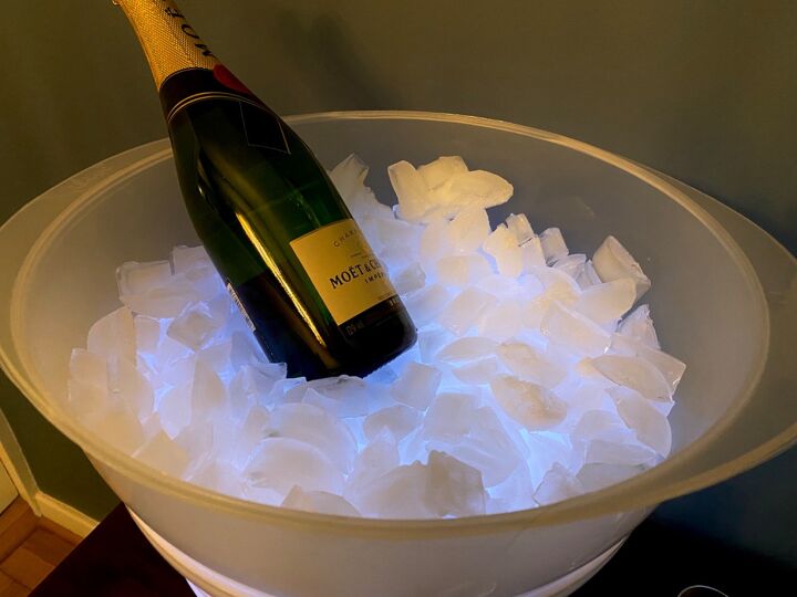 16 creative hacks to turn baskets and buckets into designer decor, Transform cheap plastic buckets into a glowing drink cooler