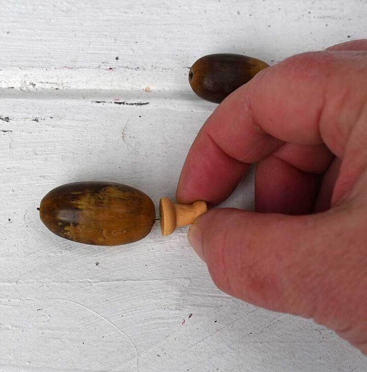 fun painted acorn garland