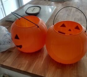 The $4 way to turn plastic candy buckets into farmhouse decor