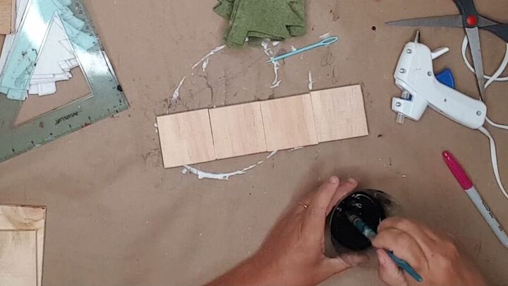 how to make mini tiered tray signs