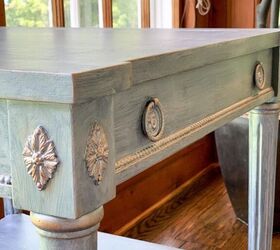Cómo restaurar la vieja mesa de madera de acento