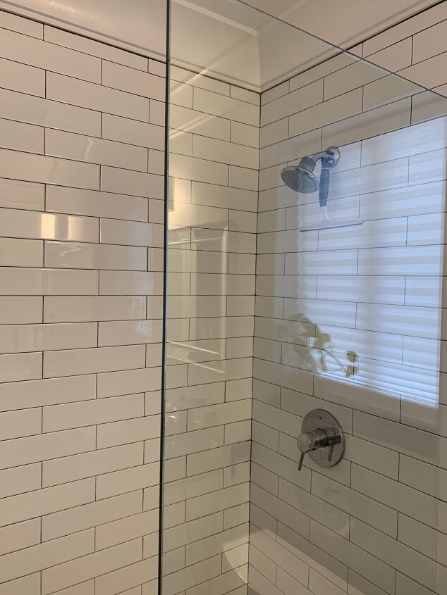 10 ideias que tornaro a limpeza do banheiro mais divertida, Como manter o vidro do chuveiro limpo por semanas