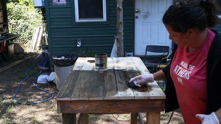 How to Make an Outdoor Work Table Using 1x4's | Hometalk