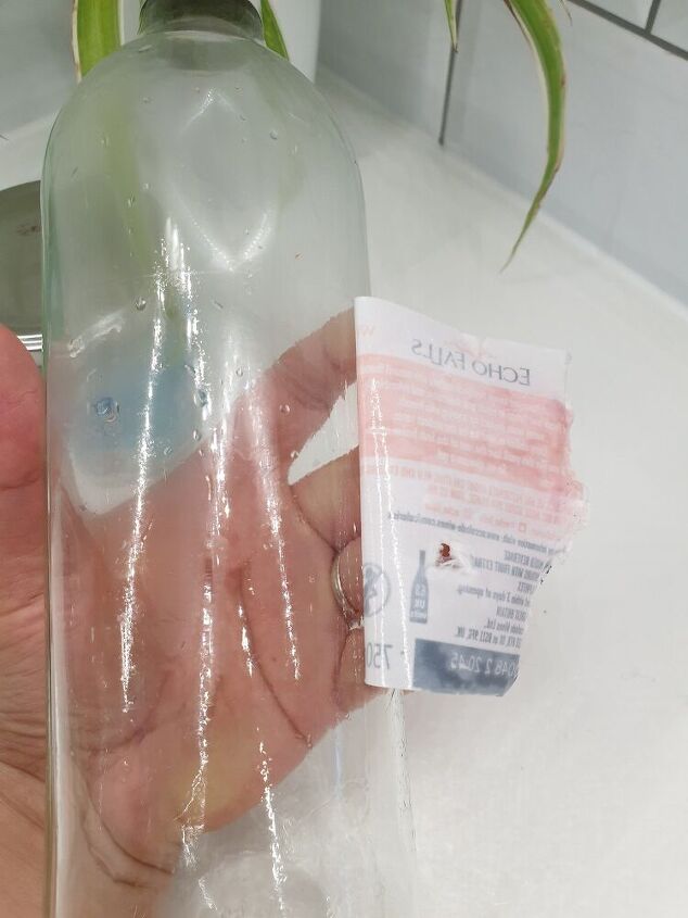 How remove sticky labels from plastic
