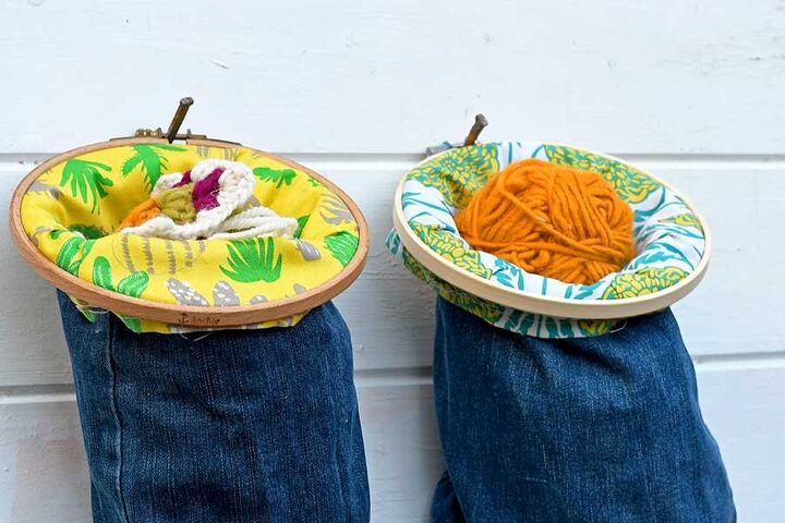 19 maneiras surpreendentes de transformar aros de bordado em decorao de casa, Como fazer bolsos pendurados em jeans simples