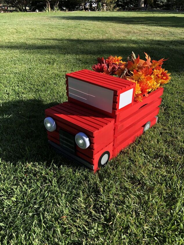 s the 5 cutest ways to decorate your yard for christmas, DIY Crate Red Pickup Truck