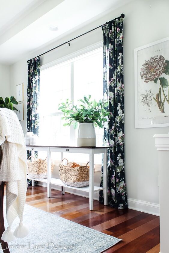 15 formas creativas de actualizar tus viejas cortinas de ventana, Haz estas cortinas de imitaci n de pliegues con tu tela favorita