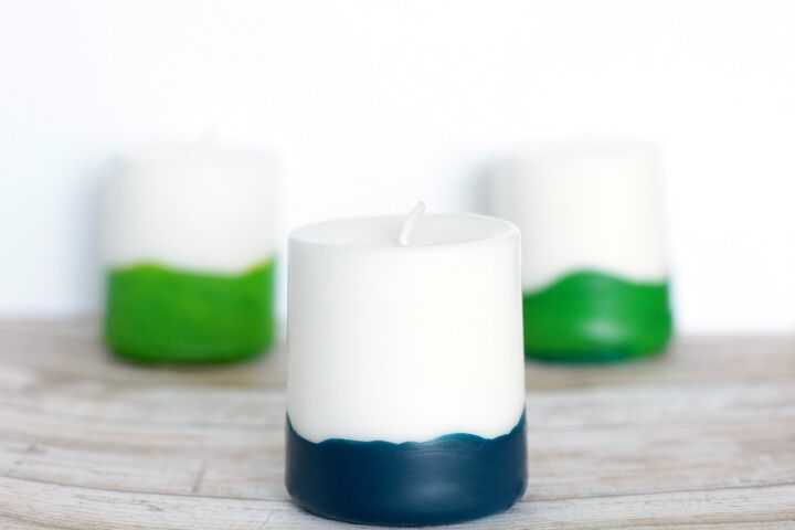 s 20 candles you should make this season, Give boring candles a dip dye effect using repurposed crayons