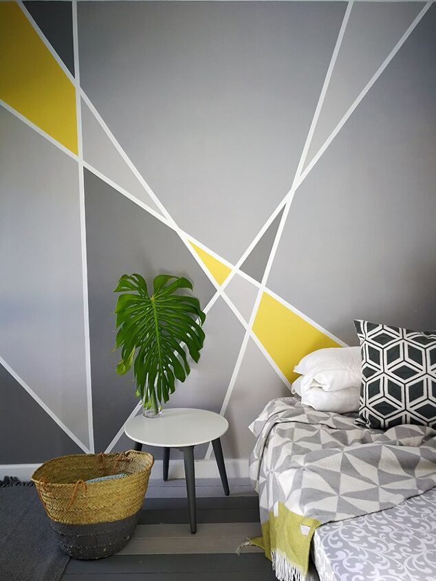 16 maneras increbles en que la gente est pintando sus paredes, P ngase geom trico con una pared de acento f cil y llamativa