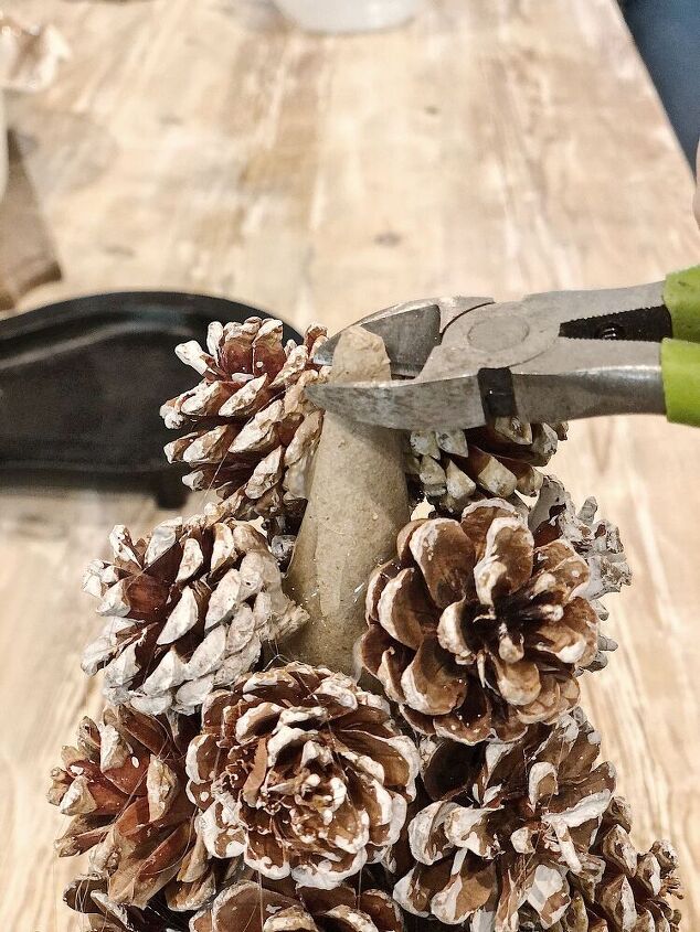 como fazer uma rvore de natal de pinha