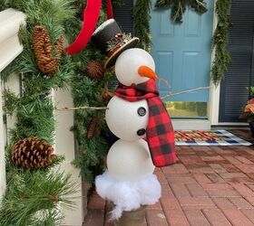 s 9 amazing holiday decor ideas from chloe crabtree, Turn giant ornaments into a snowman topiary