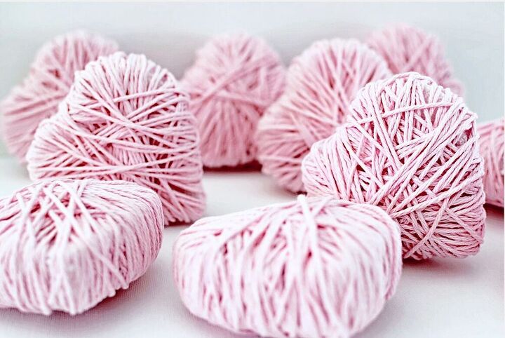 cmo hacer una adorable guirnalda de corazones rosas