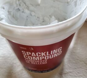 If you love having a Christmas village on your mantel, you need to see this spackling idea