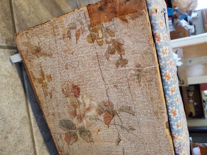 how can i preserve this old wallpaper on this crate