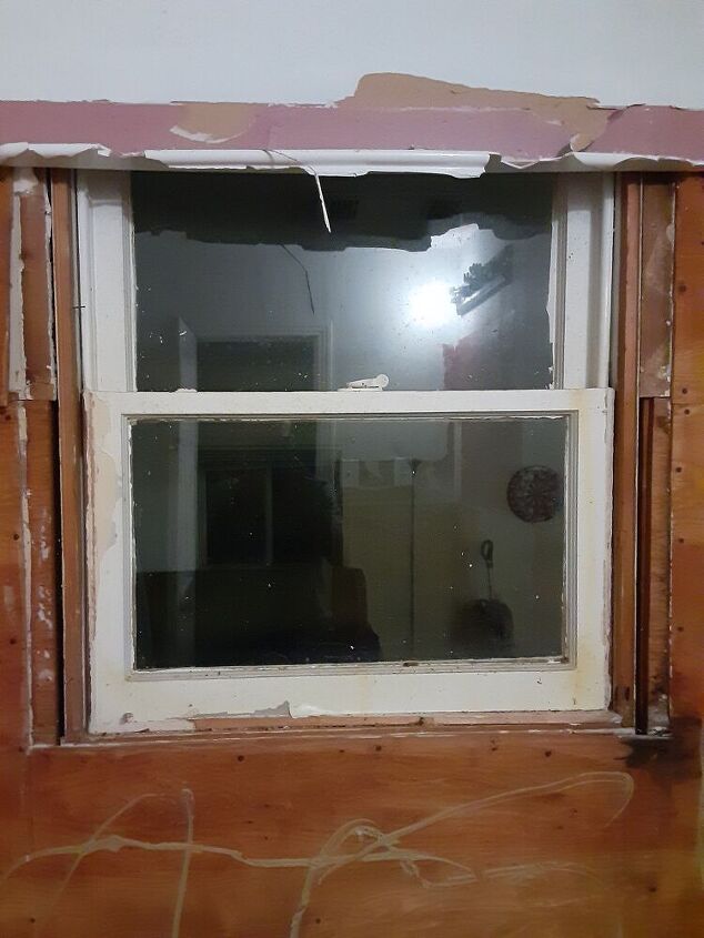 q how to treat this window