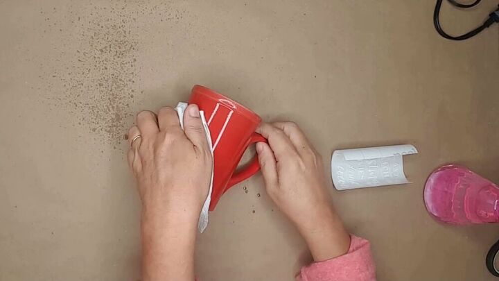 la manera ms fcil de crear una tapa de crema batida falsa adems de una taza