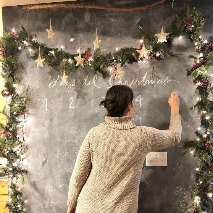 create a christmas chalkboard calendar