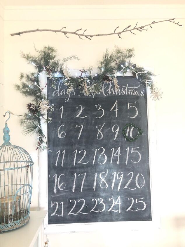create a christmas chalkboard calendar