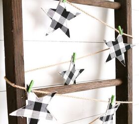 13 stunning garland ideas you should definitely try this year, Go mad for plaid with a black and white gingham star garland