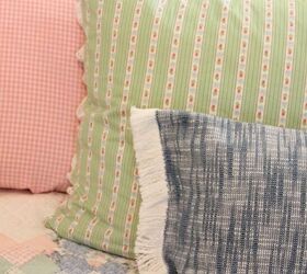 18 crazy cool things you can make using placemats, Make a kilim throw pillow cover from patterned placements