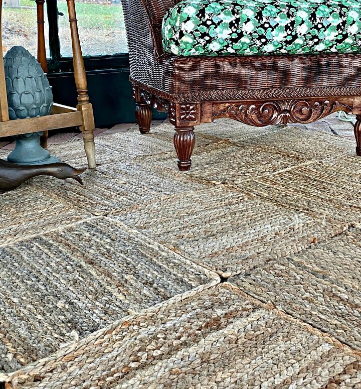 18 locuras que puedes hacer con manteles individuales, Haz una alfombra econ mica con manteles individuales