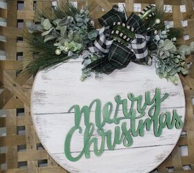 s 10 farmhouse christmas decorating ideas to make this weekend, You might want to save this door hanger idea