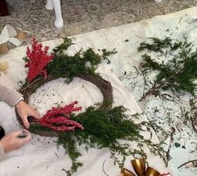 christmas wreath using fresh cedar