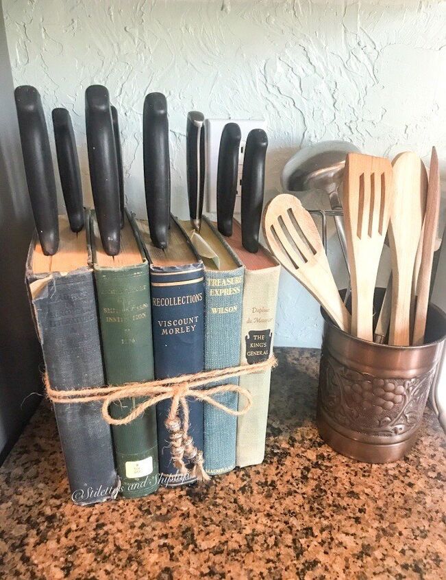 15 segredos que voc precisa saber para manter seu balco organizado, Bloco de facas para livros antigos