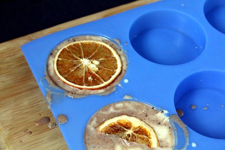 sabonete caseiro de especiarias de laranja para dar no inverno