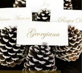20 magical ways to dress up your christmas table, Glam up your table with glitter tipped pinecone place card holders