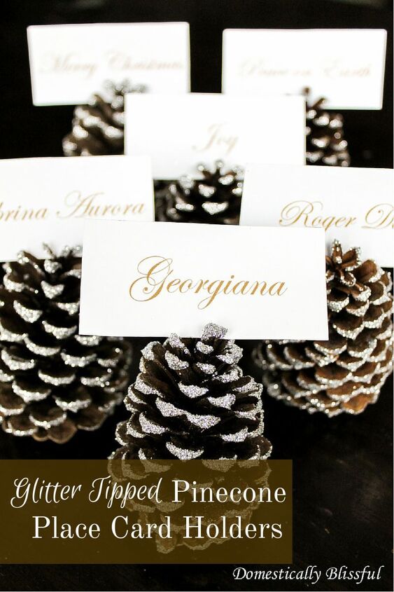 20 magical ways to dress up your christmas table, Glam up your table with glitter tipped pinecone place card holders