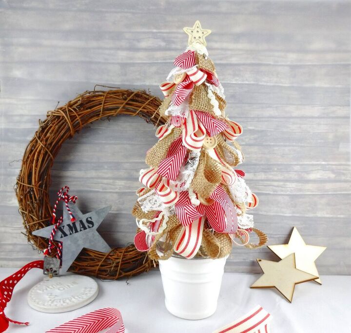 20 magical ways to dress up your christmas table, DIY a whimsical tree for your table from fabric loops