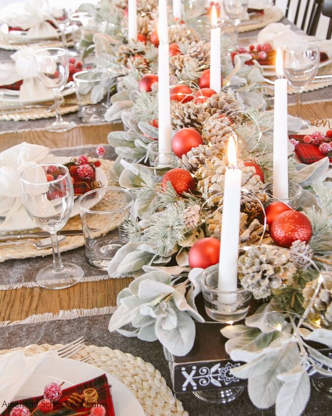 20 magical ways to dress up your christmas table, Wow your guests with an elegant Christmas tablescape