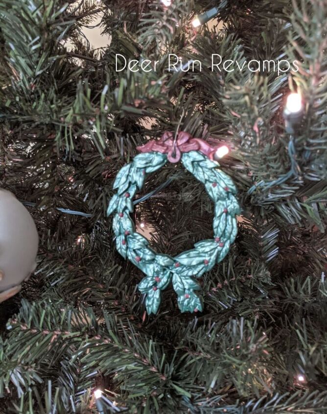 how to make unique christmas tree ornaments using resin clay moulds