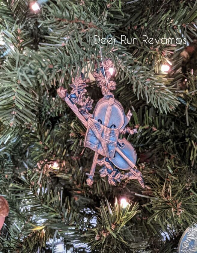 how to make unique christmas tree ornaments using resin clay moulds