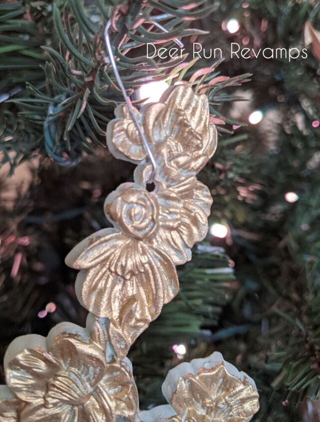 how to make unique christmas tree ornaments using resin clay moulds