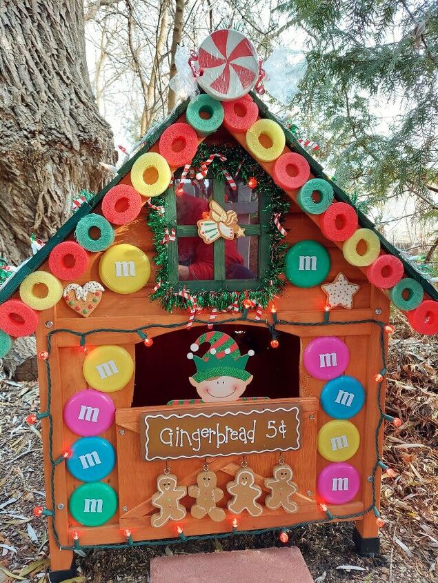 outdoor gingerbread house from a doghouse