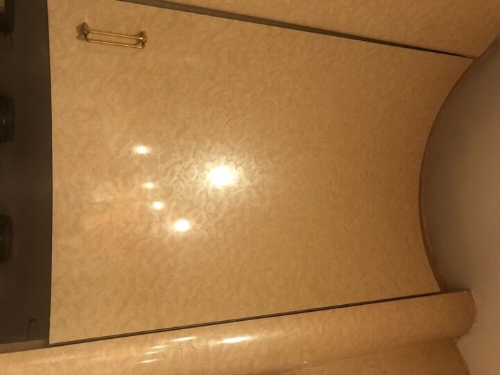 q kitchen cabinets are too smooth and shiny