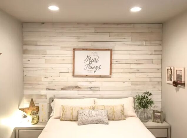 s the 20 best wall makeovers of the year, Add natural warmth to any room with a wood wall