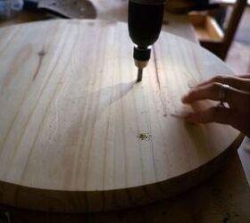 This is hands down the best way to use a plain wooden round