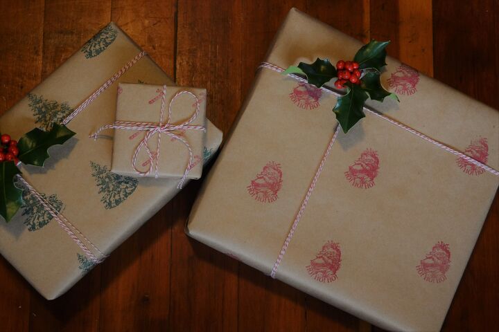 s 15 gorgeous ways to wrap your gifts this week, Customize your own wrapping paper with Christmas stamps