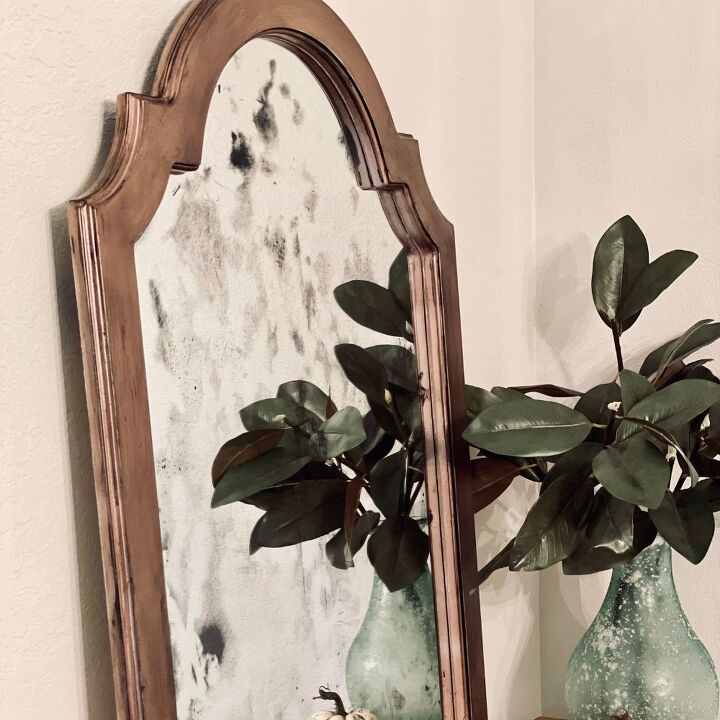 antiguidade de um espelho usando alvejante