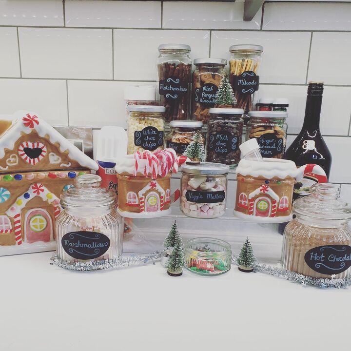 s 15 hot cocoa stations that made us smile, Make a super festive hot chocolate station this Christmas