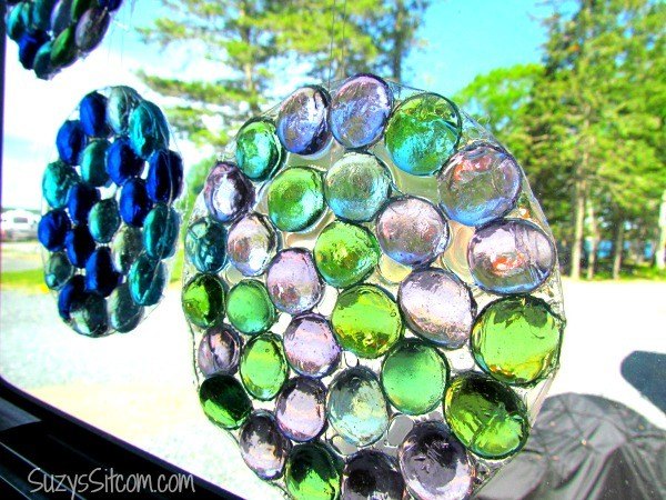 s 20 cute crafts for the kids to do while their stuck indoors, Craft beautiful DIY sun catchers from colored glass cabochons