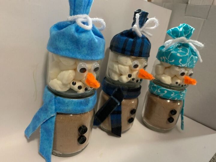 last minute snowman from glass jars